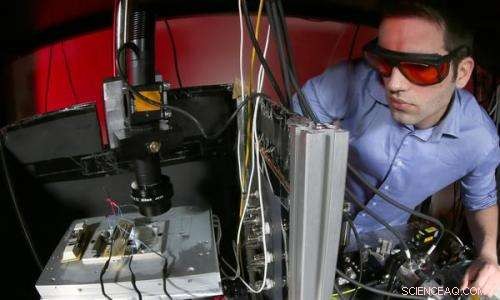 EPFL Engineers Create MoS₂ Diodes That Emit Light and Harvest Energy