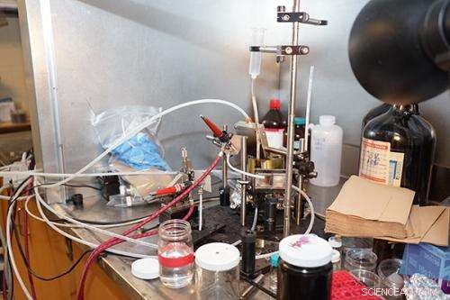 Revolutionary Spray‑On Solar Technology Promises Easy Power Solutions