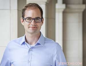 Nanotechnology Alters Material Behavior, Boosting Solar Cell Efficiency