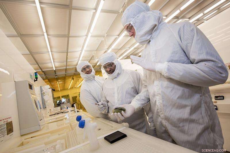 Graphene Shows Strong Promise for Next-Generation Spintronic Devices