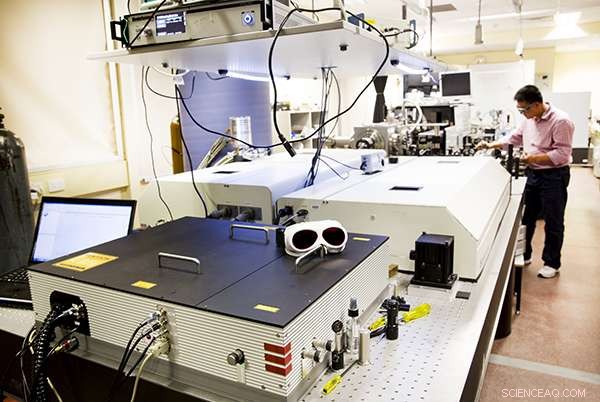 Compact Extreme UV Laser System Enables Nanoscale Imaging