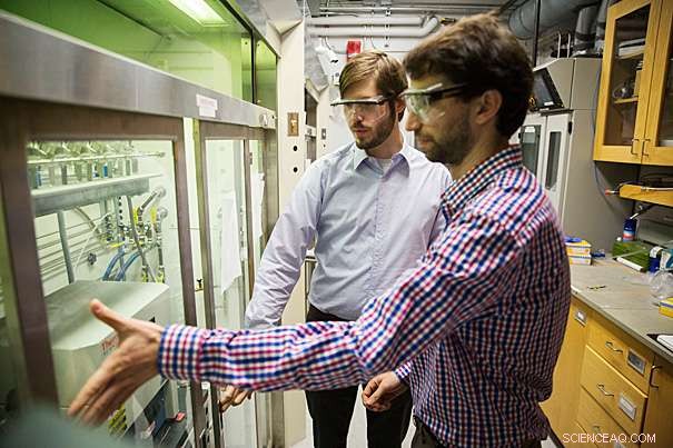 New Technique Produces Nanowires with Breakthrough Properties for Electronics and Energy