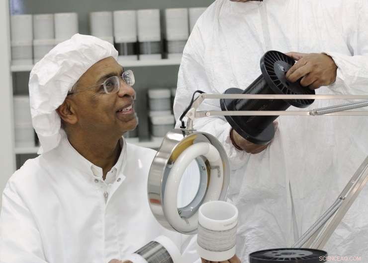 New Technique Boosts Strength & Modulus of Carbon Fibers