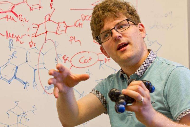 Scientists Build 1.7‑Nanometer‑Wide Molecular Wrench