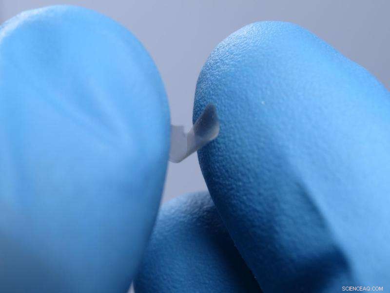 Scientists Create Ultra-Thin, Hand-Pickable Plates Less Than 100 Nanometers Thick