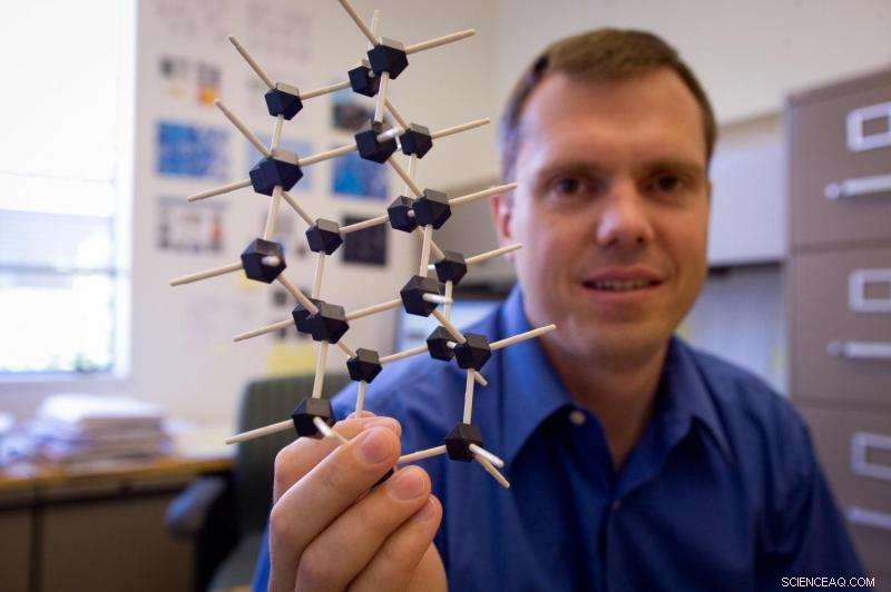 Researchers Find 13,000‑Fold Boost in Electron Emission Using a Single Layer of Nanodiamonds