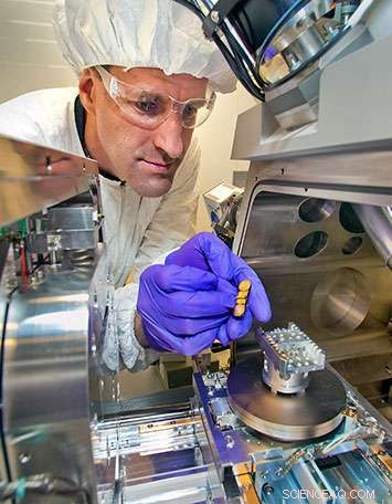 Scientists Leverage Standard Glass to Enhance Graphene’s Electronic Performance