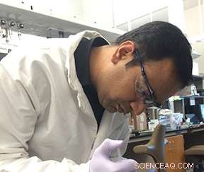 Innovative Hydrogel Strengthening Technique Guides Stem Cell Differentiation