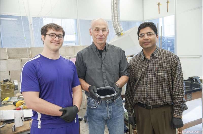 Physicists Secure Patent for Detonation-Based Mass Production of Graphene