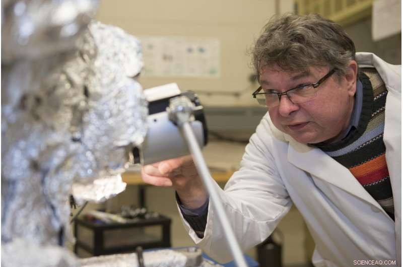 Physicists Explore Nanowire Technology to Revolutionize Electronics: Smaller, Faster, Cheaper