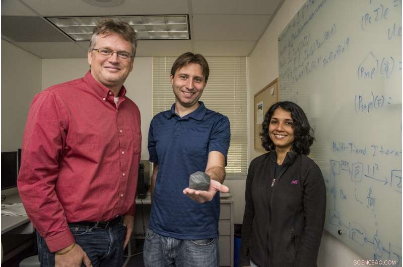 Scientists Reconstruct Nanoscopic Virus Structures via X‑Ray Correlation Analysis