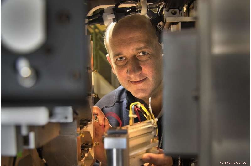 Revolutionary Nanomaterial with Precisely Controllable Pores Unveiled by Researchers