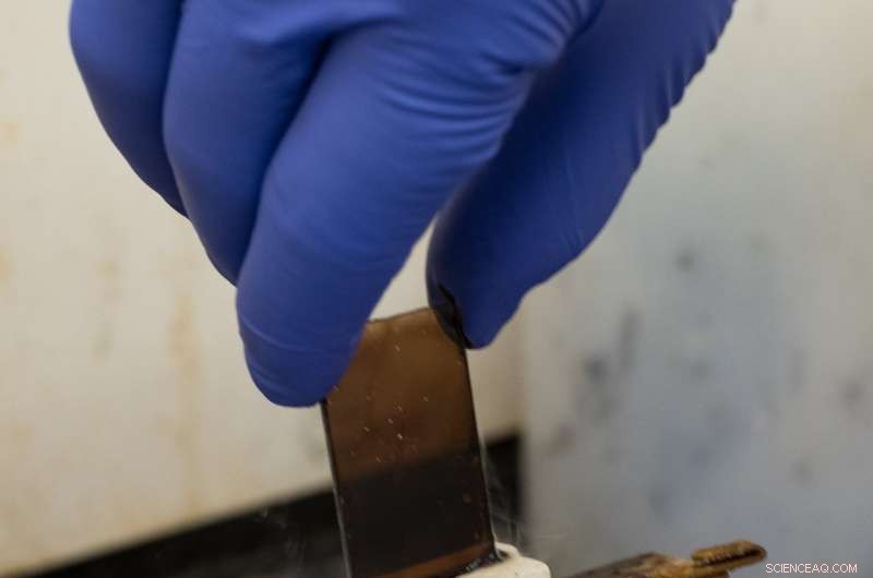 Rice University Team Cuts Nanotube Production Time with Handcrafted Short Samples
