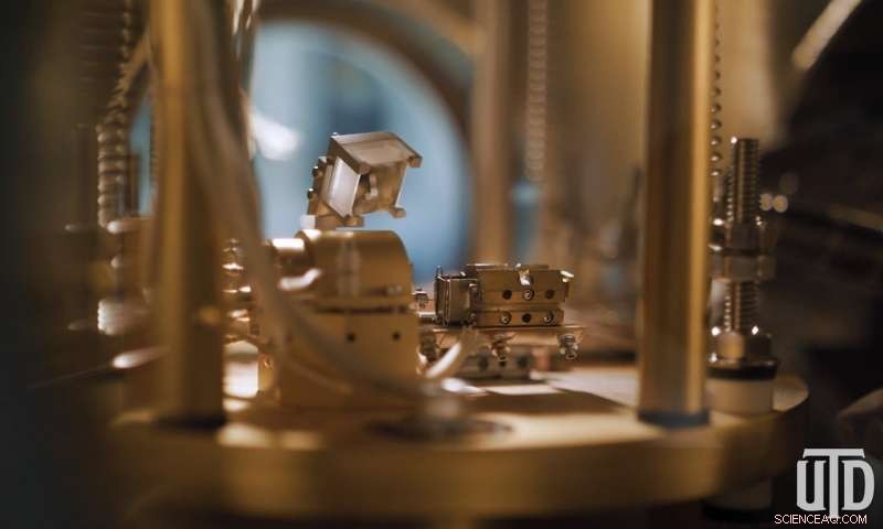 New Microscopy Breakthrough Enables Atomically Precise Manufacturing