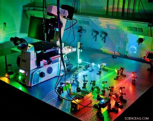 Illuminating DNA Nanostructures with Advanced Imaging Techniques