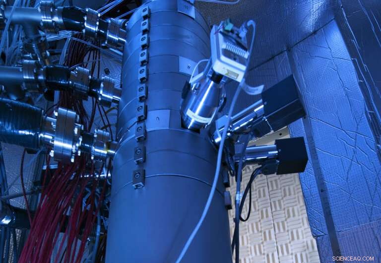 UCI Scientists Pioneer Atomic-Resolution Imaging of Nanocrystal Formation