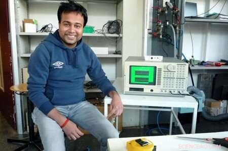 Double-Layer Graphene Enables Precise Control of Spin Currents for Next‑Gen Spintronic Transistors