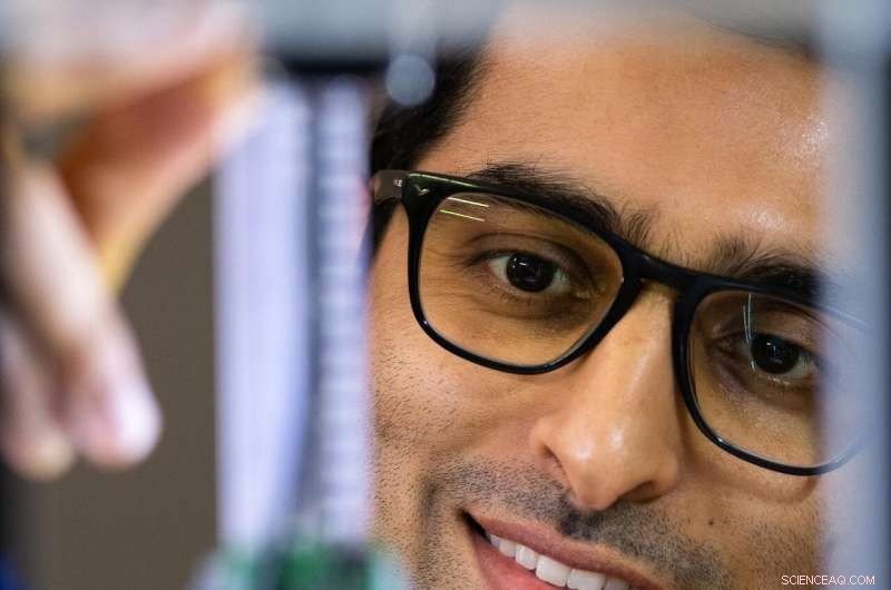 Rice University s Tubulane Polymers Survive Bullet Impact, Outperforming Conventional Cubes