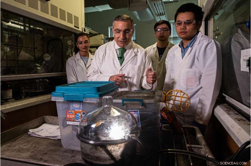 Rice University Lab Converts Waste into High-Value Graphene in 10 Milliseconds