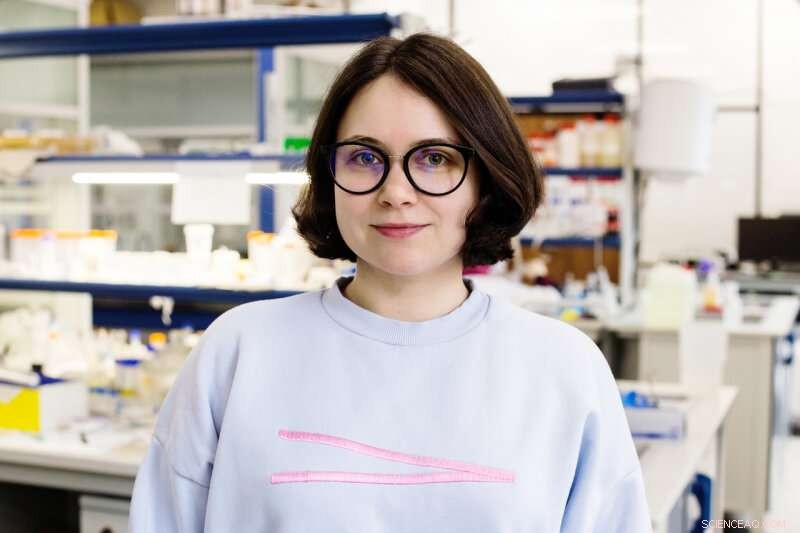 Scientists Design DNA Nanorobot for Targeted Cancer Detection and Treatment