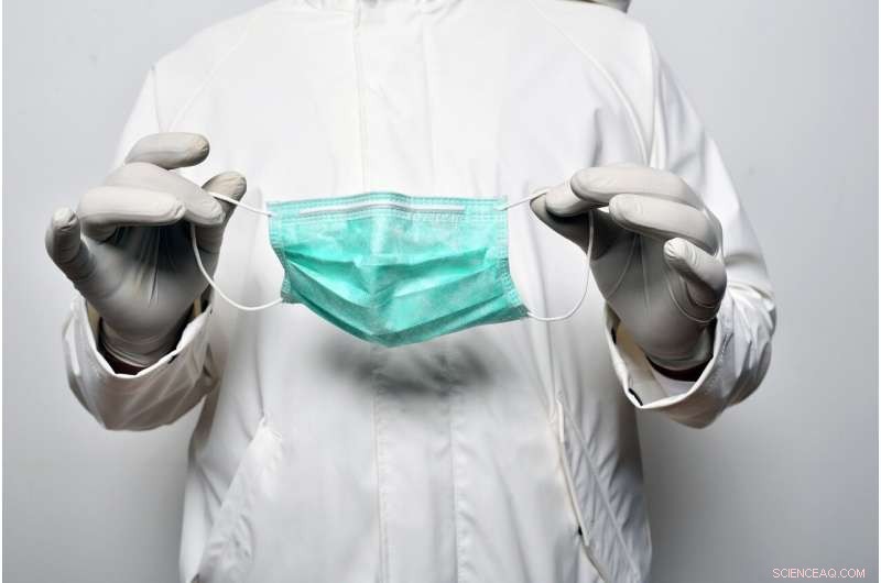 Optimal Homemade Face Mask Fabric: Combining Cotton with Silk or Chiffon