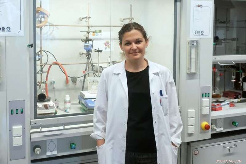 Gold Nanoparticles as Chiral Catalysts: Insights from Noelia Barrabés