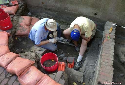 Excavation Uncovers Paul Revere s Outhouse: Historic Discovery in Boston s North End