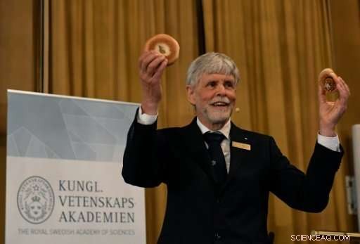 Demystifying Nobel Physics: Using Bagels, Pretzels, and Cinnamon Buns to Explain Topology