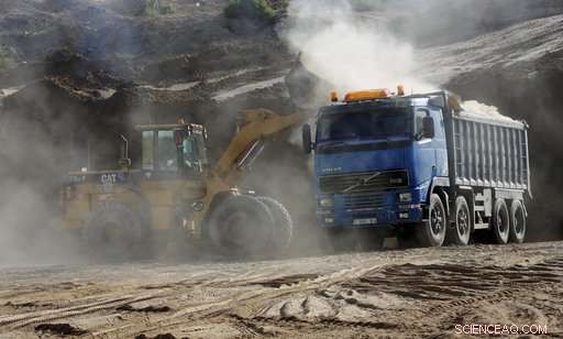 Hamas Demolishes 4,500-Year-Old Archaeological Site in Gaza