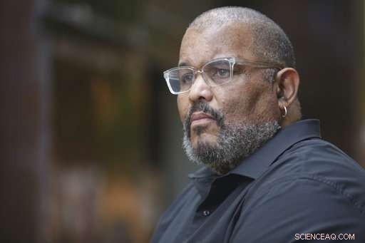 24 Professionals Awarded 2017 MacArthur  Genius Grants 