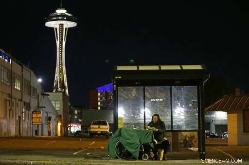 US West Coast Homelessness Soars Amid Economic Boom