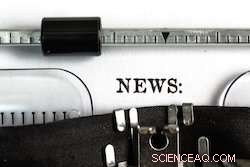 Using Journalists as Referees to Combat Fake News