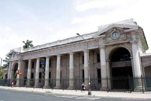 Panama s Pre-Hispanic Golden Artifacts: Securely Hidden from Public View