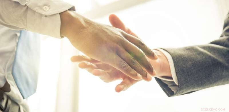 Climate Scientists & Policymakers: Mutual Trust Is Key, But Not Excessive