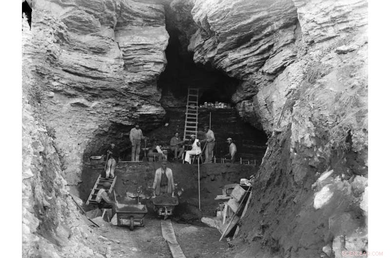 Genomic Evidence Reveals Two Primary Migration Waves into Scandinavia Post‑Last Ice Age