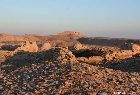 Unveiling Early Urban Life: Excavations at Ur s Ziggurat Reveal Mesopotamian City Foundations