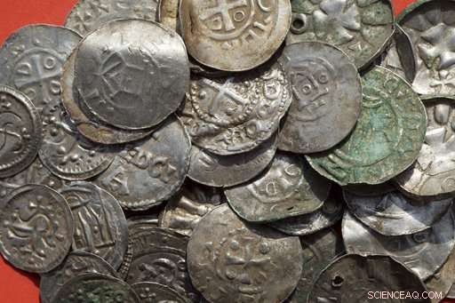 Historic Silver Hoard Unearthed on German Baltic Island Reveals 1,000‑Year‑Old Coins