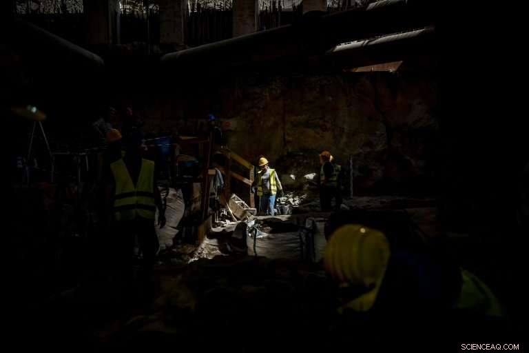 Thessaloniki Subway Dig Reveals Hidden 6th-Century Highway and Ancient Villa