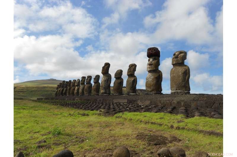 Experts Investigate How 13‑Ton Hats Were Affixed to Easter Island Statues