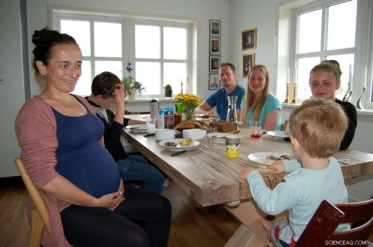 Faroese Women Lead Europe’s Birth Rates, Driven by Strong Family Bonds