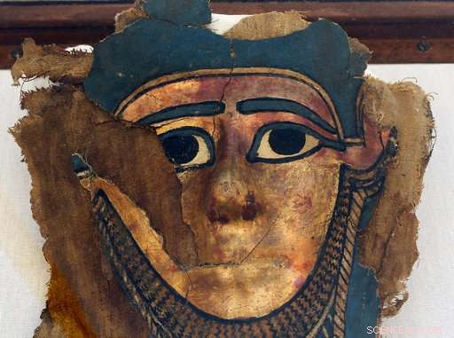 Egyptian Archaeologists Uncover 2,500-Year-Old Mummification Workshop Near Giza Pyramids