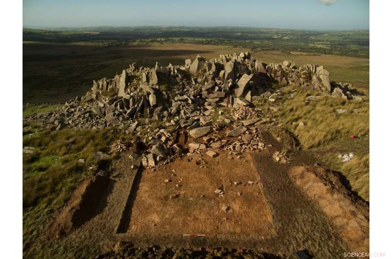 New Research Reveals Who Buried Stonehenge