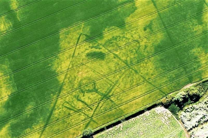 Aerial Survey Uncovers Ancient Iron Age Farmstead in Yorkshire Wolds