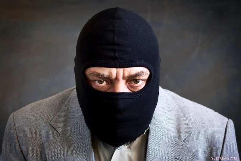 Can Voice Identification Pinpoint a Criminal? The Complex Reality Behind Audio Forensics.