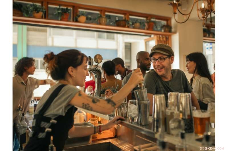 How to Speed Up Your Drink Service: 4 Evidence‑Based Tips from Recent Research