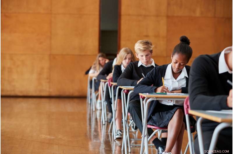 Why High‑Achieving Students from Low‑Income Backgrounds Struggle to Reach Top Grades