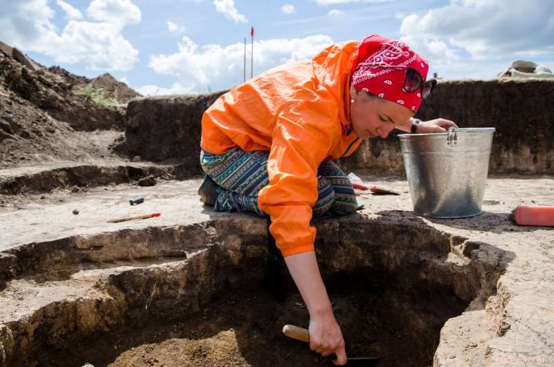 70% of Ancient Ural Settlement Residents Died Before Age 18: Findings from the Kamenny Ambar-5 Necropolis