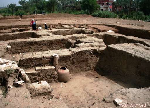Egyptian Archaeologists Uncover Massive Ancient Roman Bath in Mit Rahina