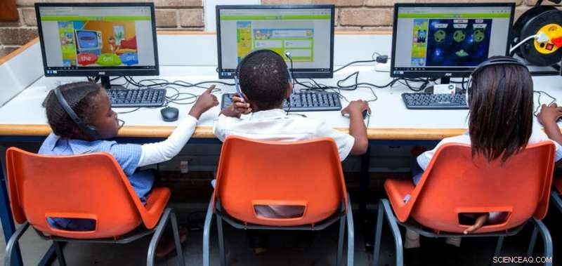 Leveraging Multilingual Tech Enhances Math & Science Learning