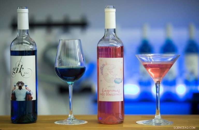 Blue Wine Reinvented: Spain’s Innovative Startup Transforms Tea-Infused Vintages
